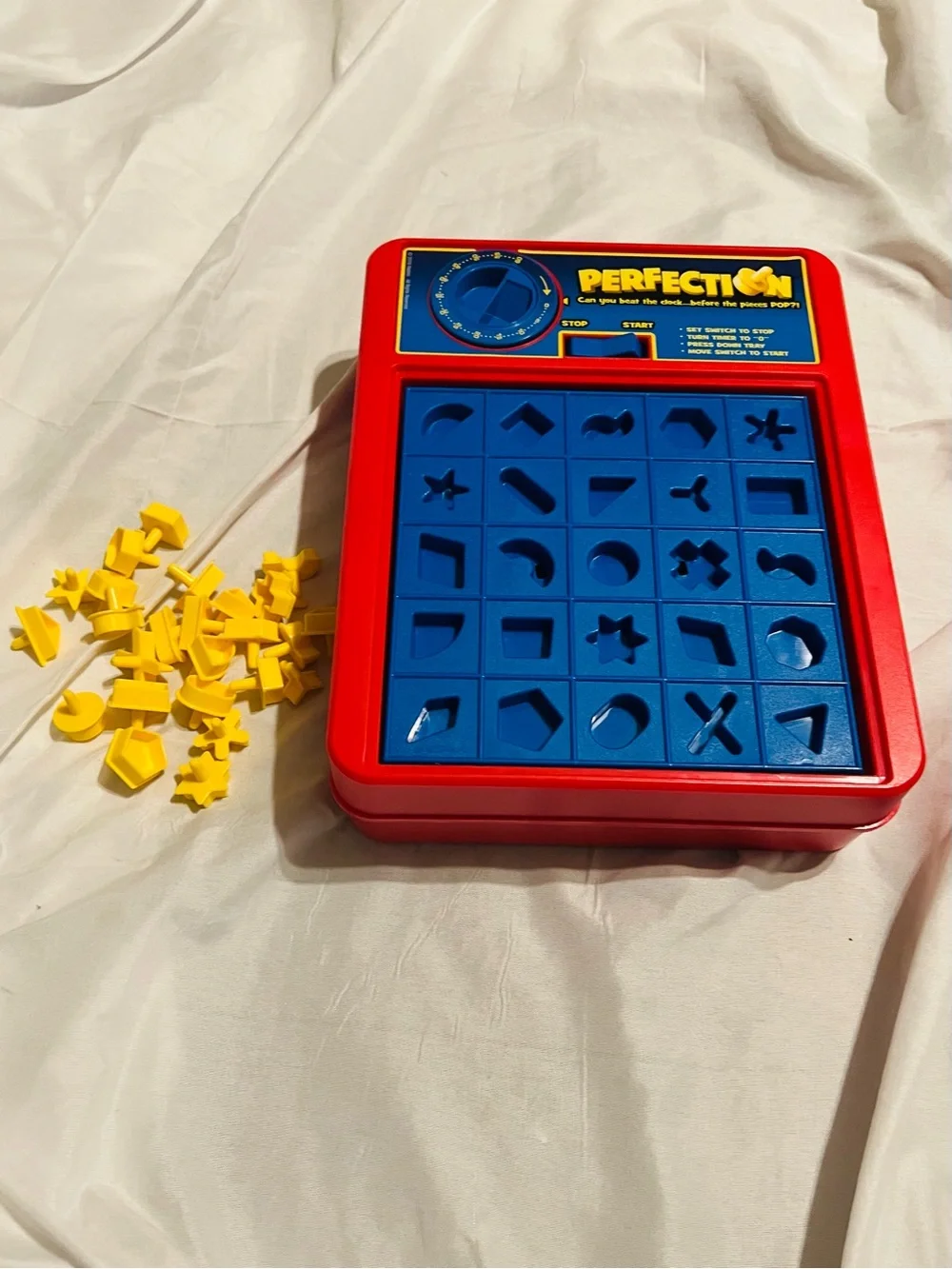 Hasbro Perfection Game 25 Pieces / Instructions Tested and Working